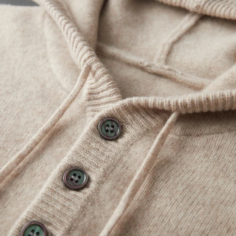 Elegante felpa con cappuccio in lana merino